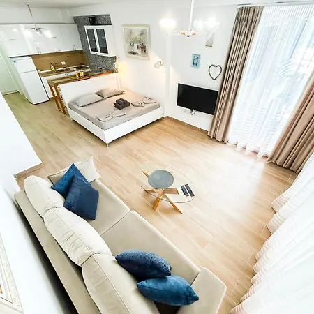 Coastal Harmony B63 Apartament